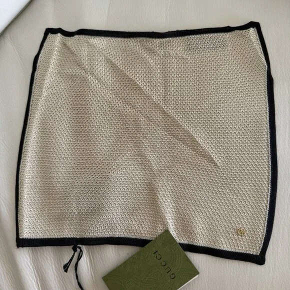 NEW Auth GUCCI Ivory/Black 100% SILK KNIT Pocket Square Handkerchief - Picture 3 of 7